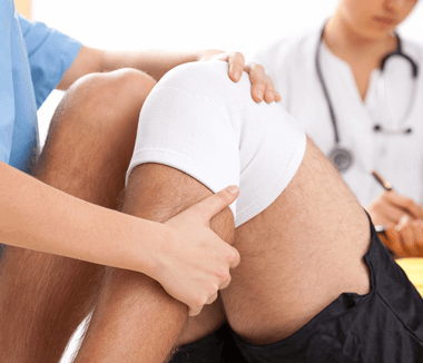 tratarea unui genunchi după o accidentare