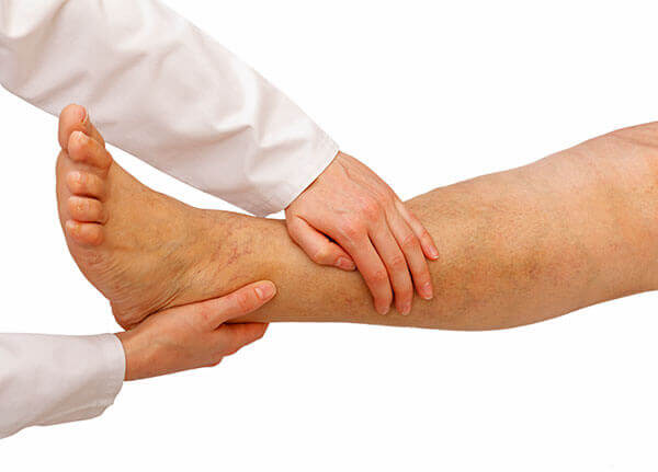 tratament pentru picioare umflate sub genunchi)