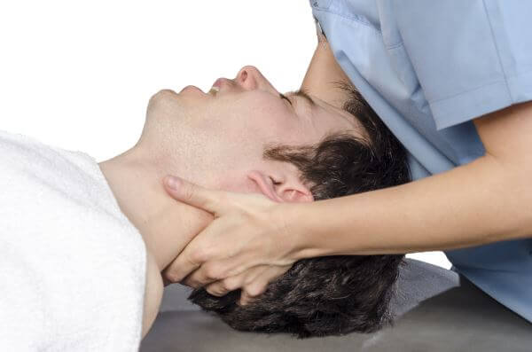 dureri severe de gât și spate