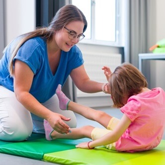 kinetoterapia-pentru-copii